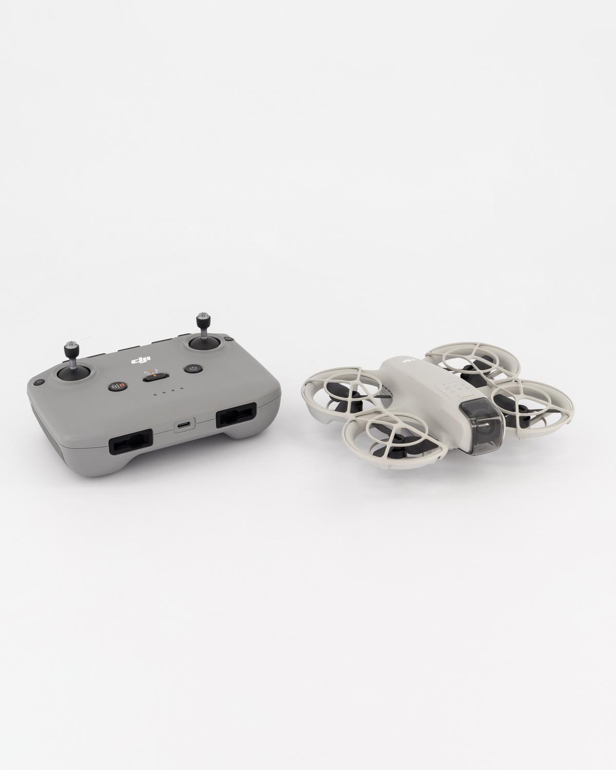 DJI Neo Fly More Combo